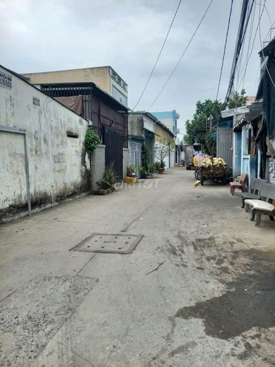 Phòng 30m2 gần cư xá bà điểm,chợ cây me