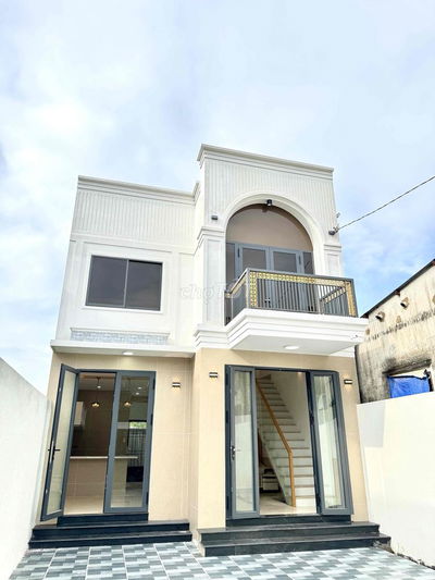 BIỆT THỰ SÂN VƯỜN TÂN VẠN 6x22=132m2, thổ cư 100%, ngay UBND tân vạn
