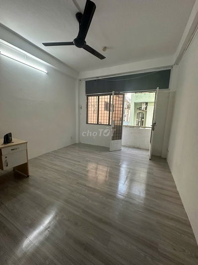 Mặt bằng/văn phòng KD -40m2- vừa ở vừa KD- Nguyễn Hữu Cảnh -12tr TL