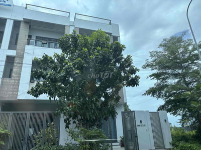 BÁN NHÀ 4 TẦNG KDC LẬP PHÚC – GẦN ĐẠI HỌC RMIT – GIÁP PMH – GIÁ TỐT