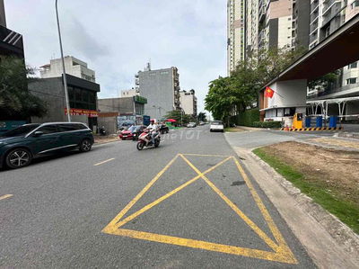 bán nhà mặt tiền nguyễn tuyển,diện tích đất 220m ngang 1 giá 19 tỷ