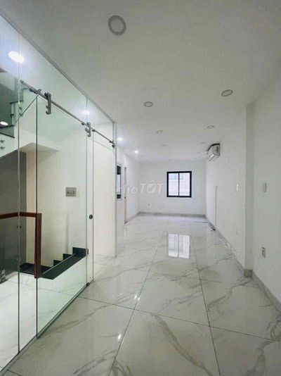 CHO THUÊ 2 SÀN TRONG KHU ĐÔ THỊ LAKEVIEW CITY AN PHÚ QUẬN 2 50m2 - 80m