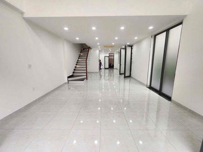 CHO THUÊ NGUYÊN SÀN TRỆT + LỬNG 150m2 NỘI THẤT TÁCH BIỆT LAKEVIEW CITY