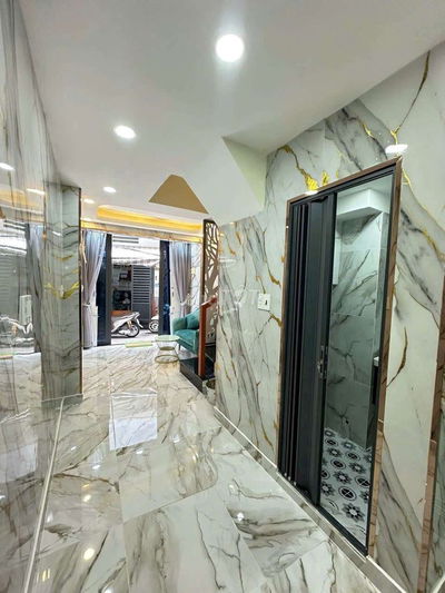 CHO THUÊ NHÀ TRẦN BÌNH TRỌNG QUẬN 5 .