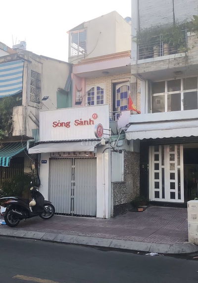 Nhà mặt tiền 34m2, 2 phòng ngủ, đường Trần quốc toản,q3