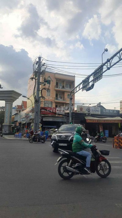 Phòng trọ mặt tiền đường Quốc Lộ 13