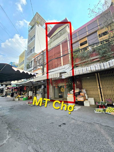 Bán nhà 2MT CHợ Hoàng Hoa Thám-P14-TB.DT 4x12. Đúc 2 Lầu-3pn-4wc