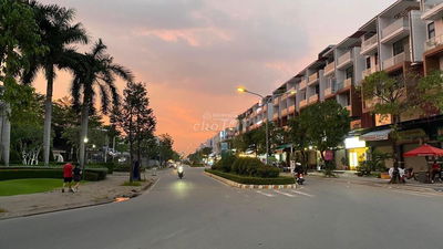 Bán Đất Có Sổ 100m2 Khu Dân Cư ODT Trung Tâm Bình Chánh