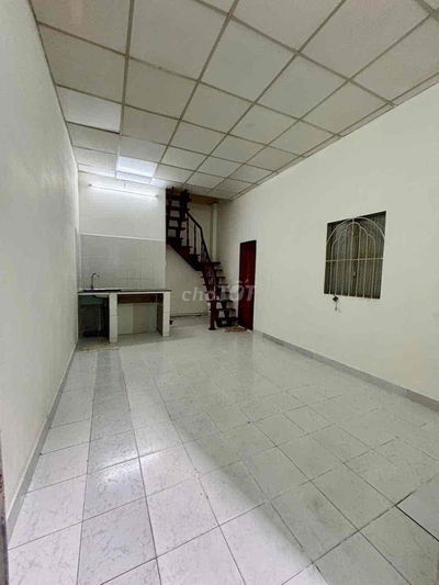 cho thuê nhà nguyên căn. ĐINH TIÊN HOÀNG P.Đakao.Q1
