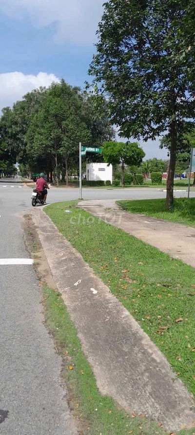 Bán đất vĩnh tân ngay đường dân chủ..150m giá 2 tỷ 550.lh ***