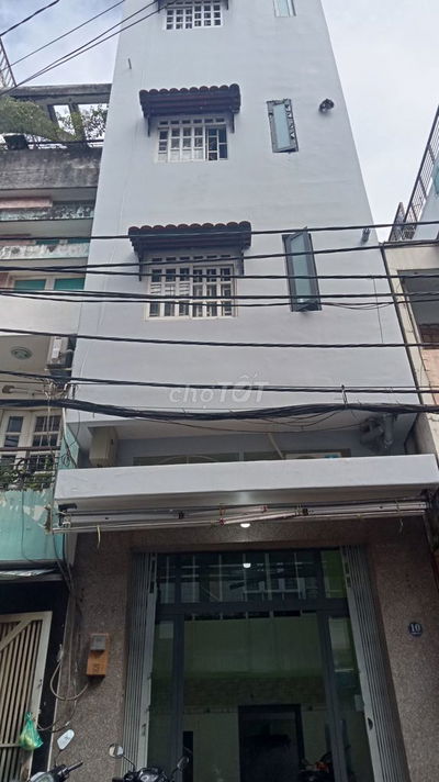 Cho thuê phòng trọ 20m2 giá 3.500.000đ. Nhà số 10 đường số 9,P4,Quận 4