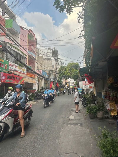 Bán nhà MTKD đường số 27, DT 6mx22m, cấp 4, hẻm sau rộng 6m