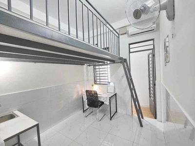 3tr5 có máy lạnh, gác, cửa sổ, máy giặc chung