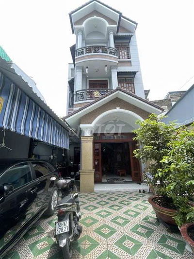 BÁN BIỆT THỰ 3 TẦNG- DT 7X24M- HẺM RỘNG, ÔTÔ ĐỂ TRONG NHÀ- GẦN CITYLAN