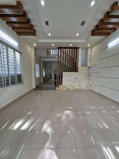🛑 CHO THUÊ NHÀ 3 TẦNG: NGUYỄN SÚY - 5 PN - ĐỐI DIỆN CÔNG VIÊN