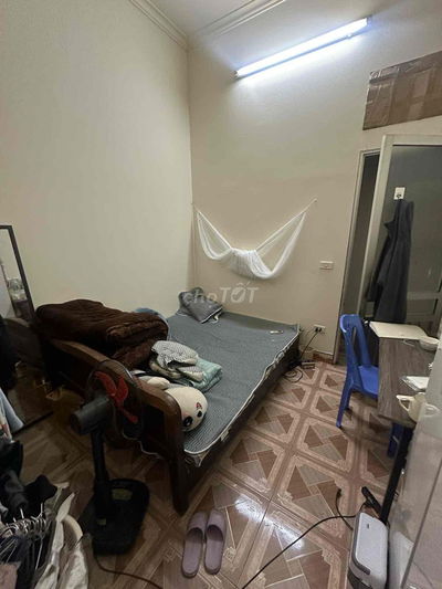 12m2 phòng ngủ. bếp  riêng có đầy đủ điêu hao nóng lạnh