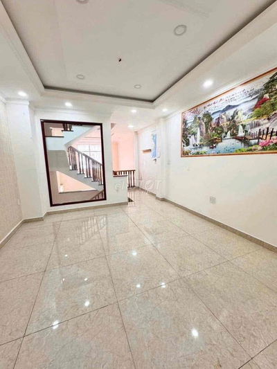 CHO THUÊ NHÀ QL 13 HIỆP BÌNH PHƯỚC 4 TẦNG GẦN CHỢ ĐẦU MỐI GIÁ CHỈ 14tr