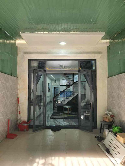 Nhà 3Tầng 4pn  Gần Vinhomes Quận 9- HXH 8M- 82M2- nhỉnh 5ty