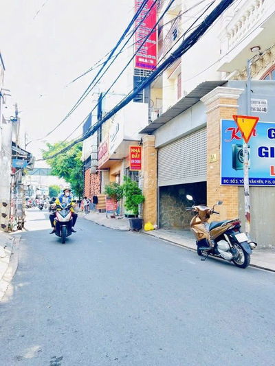 Siêu hiếm, bán đất tặng nhà, 50m2 chỉ nhỉnh hơn 4 tỷ