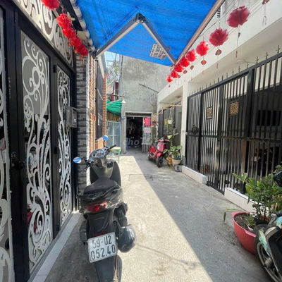 Phước Kiển - Nhà Bè, nhà đẹp 3 tầng, giá 3.3 tỷ