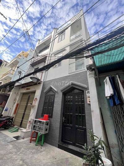 Nhà mới xây, Hẻm 714/ Nguyễn Trãi Q5, DT 3,8x11, Trệt 3 lầu, Giá 9 tỷ