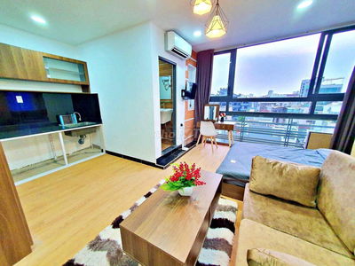 Căn hộ Studio 35m2 với cửa sổ trời lớn đón nắng ở Phùng Văn Cung
