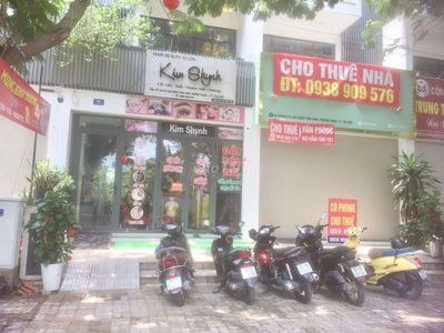 Sang gấp tiệm tóc + nail + spa 80trieu