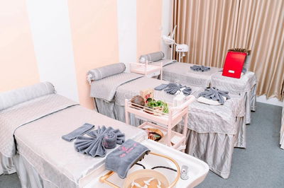 3 tầng, 130m2, , ở, vp...ô tô tránh , ngõ Văn cao- Ba Đình