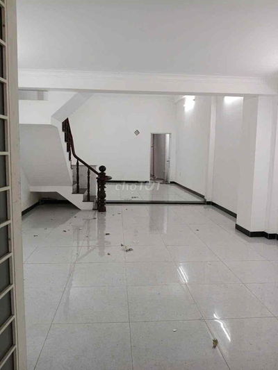 Nhà Ngay Chợ Vườn Lài 5pn 4wc 5x20 5pn 4wc