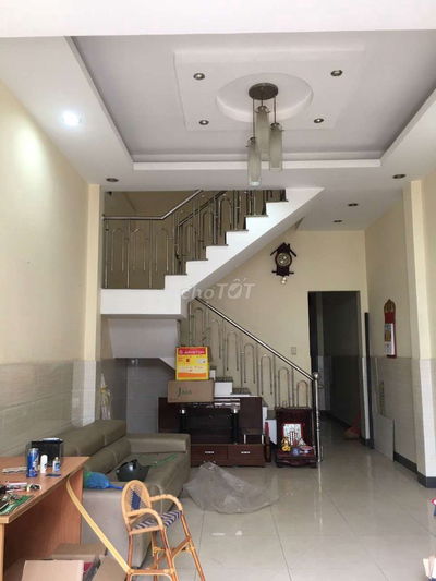 Nhà 2 tầng 3 phòng hẻm C1 Phạm Hùng chỉ 11.5 triệu