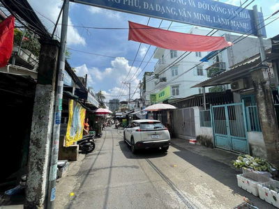 Thơm đất Hẻm Xe Hơi Trần Xuân Soạn kế cầu Nguyễn Khoái đag xây