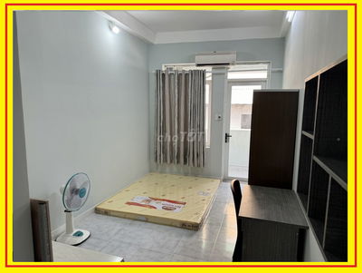 Phòng gần chợ Bà Chiểu, có ban công, đủ tiện nghi. Trung tâm
