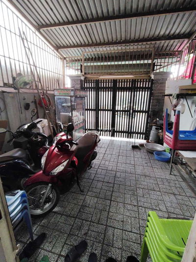 NHÀ 2LẦU SÁT PHẠM VĂN ĐỒNG, 4,2X17M 3PN 3WC FULL NỘI THẤT, SÂN ĐẬU OTO