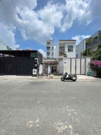 Nhà SHR 4,1m x 28m. 112m2. Mặt tiền Đường Nguyễn Thị Thơi ( HT18)