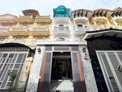 Nhà phố 4 tầng hẻm xe hơi Lý Phục Man , Q.7  280m2 Sử Dụng Chỉ 9.9 Tỷ