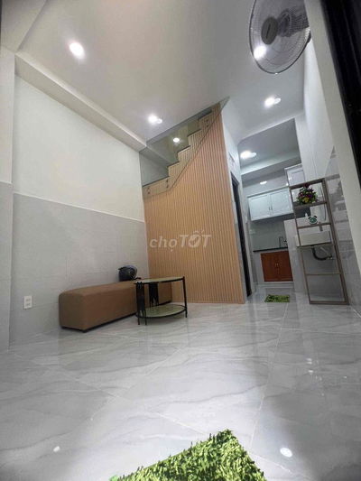 Nhà hẻm 4m Trường Sa F3 Tân Bình, 3x6m, 2 lầu, giá 3.15 tỷ TL