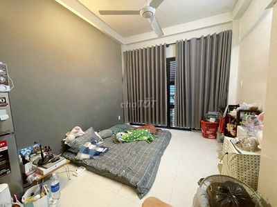 Phòng trọ quận 10, cách MT 50m, đối diện bv Nhi Đồng 1