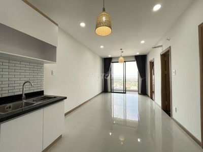 CHÍNH CHỦ cần bán nhanh 2PN Bcons Suối Tiên tầng 15 view hồ bơi