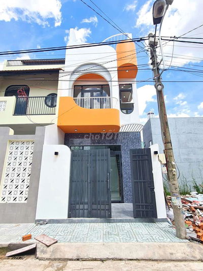 Bán Nhà mới 100%, 3PN, 3WC, đường 9m, KDC Đ. Long Phước, Quận 9