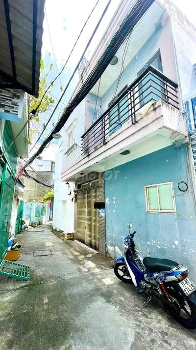 NHÀ PHỐ 2 TẦNG BTCT TRẦN XUÂN SOẠN, NGANG 6.4M, AN NINH, NHỈNH 3 TỶ
