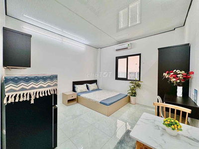 STUDIO FULL NỘI THẤT CỬA SỔ TRỜI - Ngay Luỹ Bán Bích - Giáp VHU