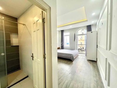 CHO THUÊ STUDIO BAN CÔNG NGAY THÀNH THÁI QUẬN 10 GẦN HOA SEN