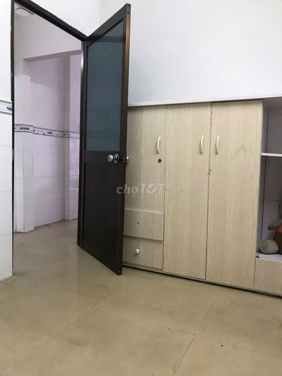 Nhà 1 lầu đúc,  4m x 16m, 2PN,2WC, hẻm 5m Hậu Giang