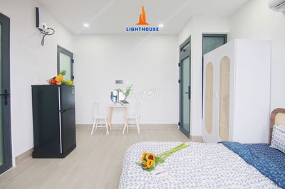 CĂN HỘ Full NT ngay Cv Làng Hoa