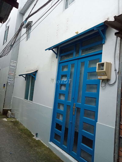 Bán gấp nhà:5(rộng)x4(dài),1lầu,2PN hẻm 972, huỳnh tấn phát,Q7