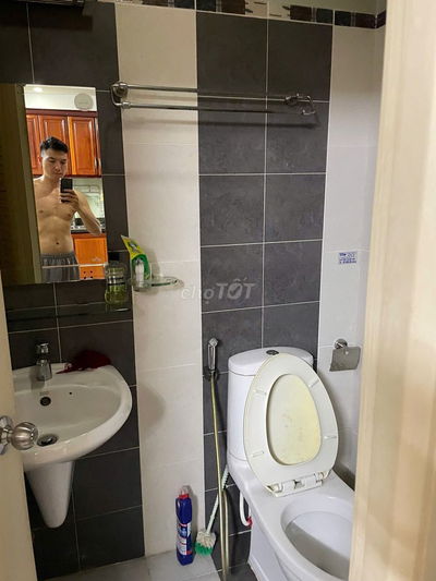 Nhà siêu rẻ - đẹp - hẻm Thành Thái - 8 CHDV - giá chỉ 8x tỷ