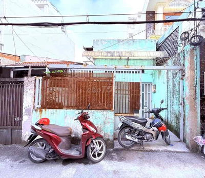 NHÀ GẦN GIÁO XỨ HOÀ BÌNH LÊ ĐỨC THỌ (4 X20) SỔ HỒNG HẺM XE HƠI 5,6 TỶ