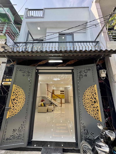 Bán gấp nhà 2 tầng, 4.4x10m sát Tân Phú – giá 4.65 tỷ