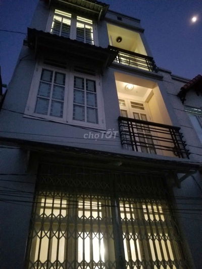 Bán nhà HẺM XE HƠI Lê Đức Thọ P.6, 3 tấm giá 5.6 tỷ TL