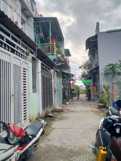 Bán nhà 2/ Lê Thị Ngay Vĩnh lộc A B3/88 4x10m 2PN 1 tỷ 320tr shcc